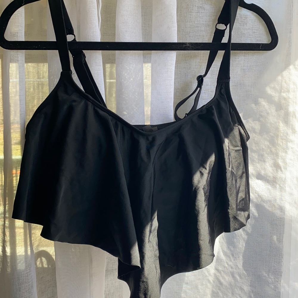 Never worn torrid size 0 black flutter swim top